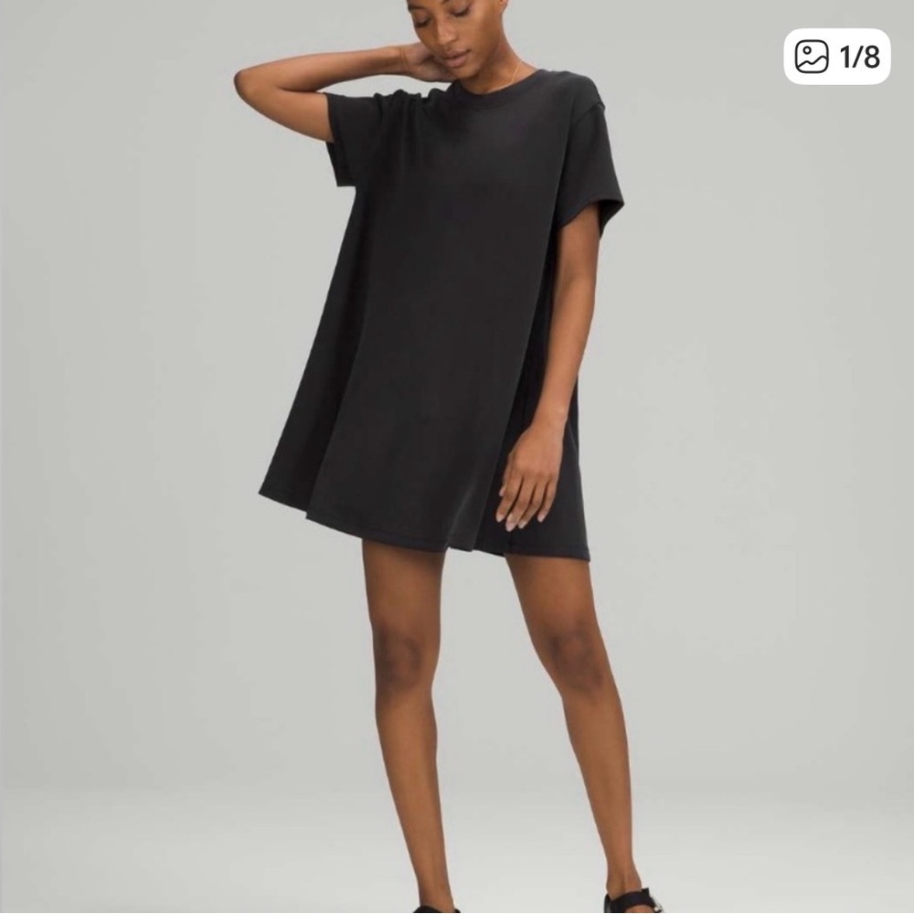 Lululemon size 6 Black T-Shirt Dress